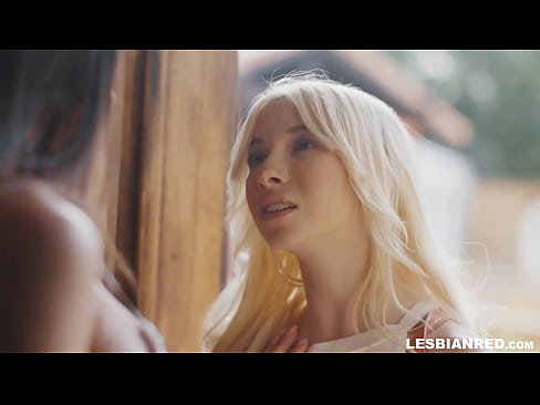 ❤️ A nena chega a casa uns meses despois e acaba comendo o coño da súa madrastra ️❌ Vídeo de puta na pornografía gl.porn-impact.ru ❌